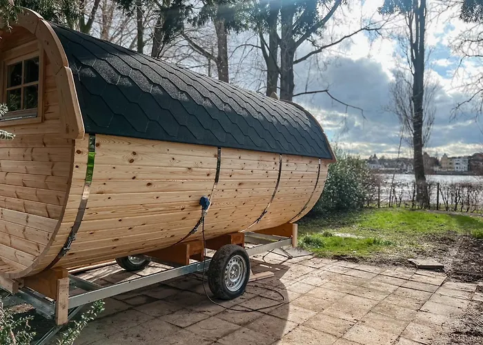 Wiesenhaus Wohnen Im Schlaffass