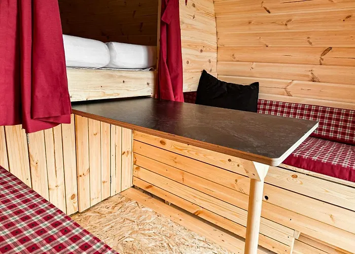 Campingplads Wiesenhaus Wohnen Im Schlaffass Köln